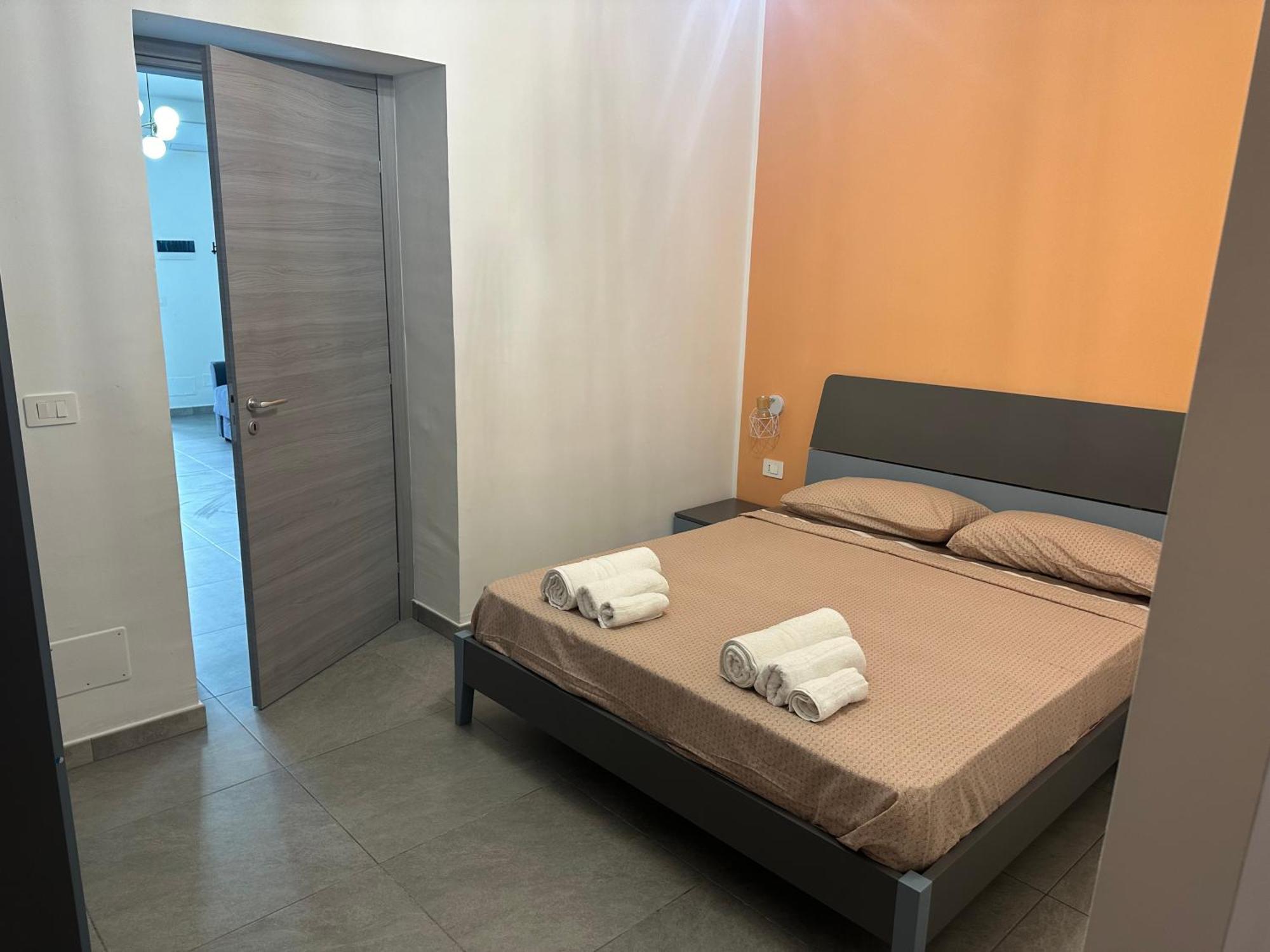 Nathouse Apartment Villafranca Tirrena Exterior photo