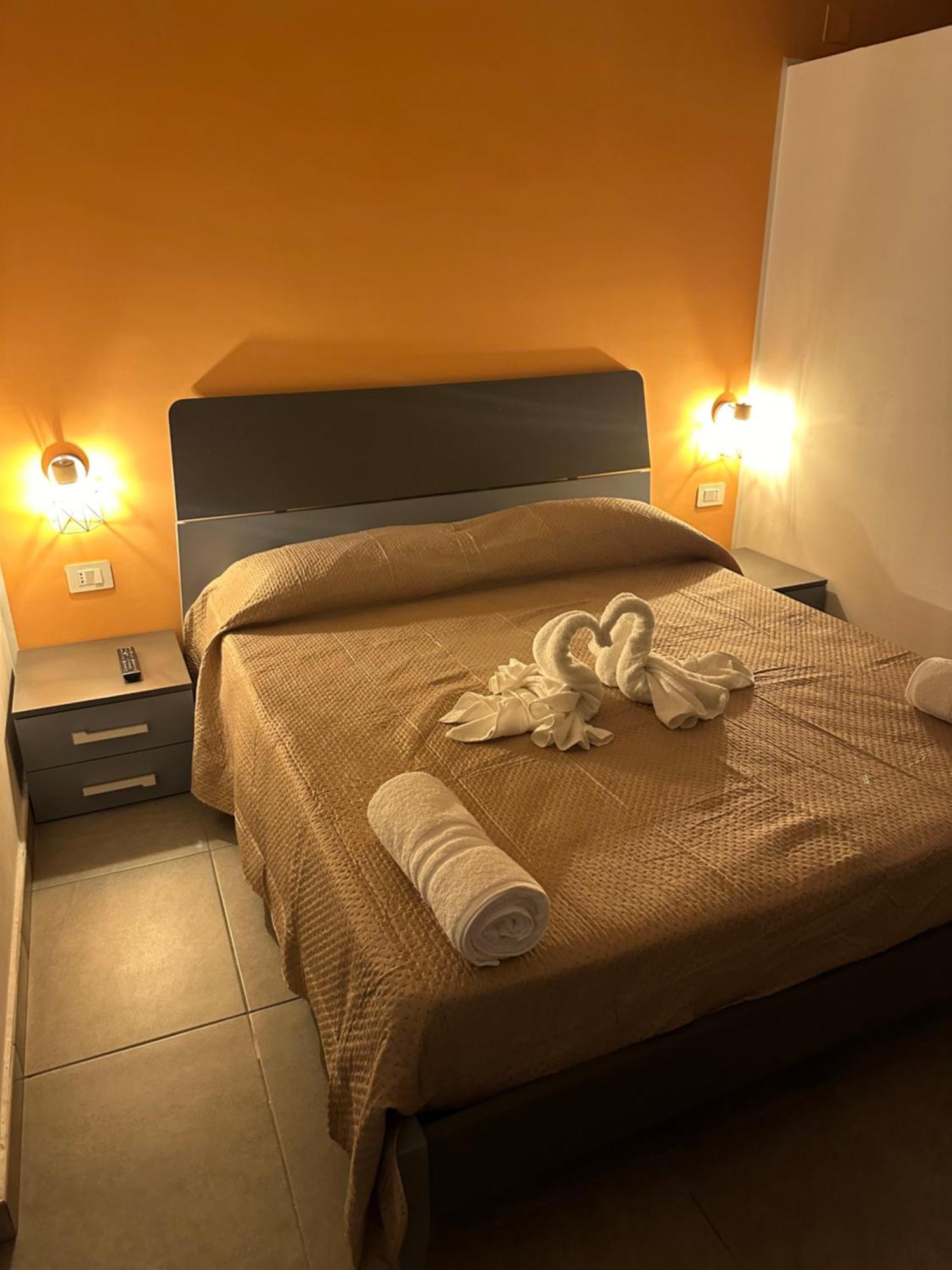 Nathouse Apartment Villafranca Tirrena Exterior photo